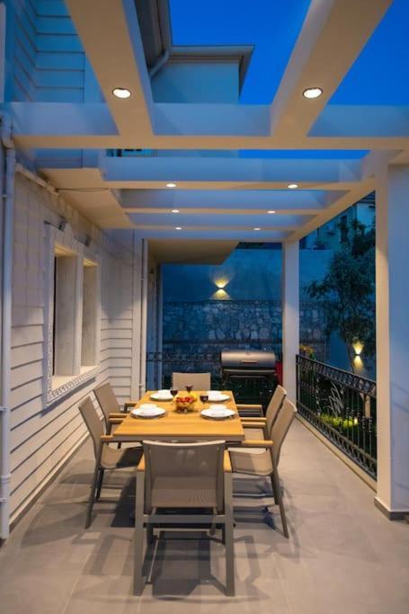 Havuzlu Korunakli Jakuzili Villa Fethiye Eksteriør billede